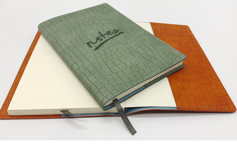 内页可180度展开封三细节图